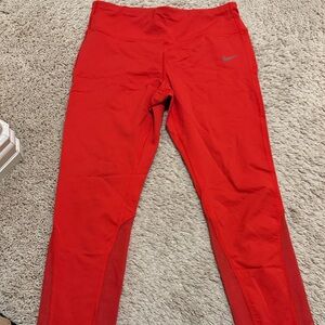 Nike Cropped Leggings